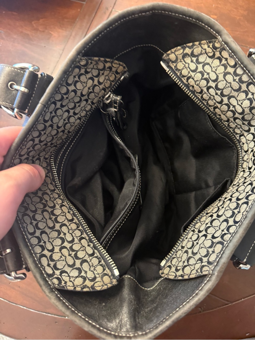 Coach Y2K hobo monogram tote bag Used! - Picture 8 of 14